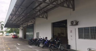 WAREHOUSE SPACE FOR RENT AT JLN SEKSYEN 51A
